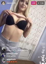 Baby Castillo Caliente Con Sus Enormes Tetas