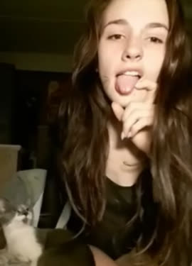 La Perversa Se Saca El Pezon El La Discoteca