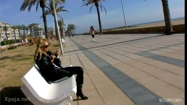 Dos amigos compartiendo marido