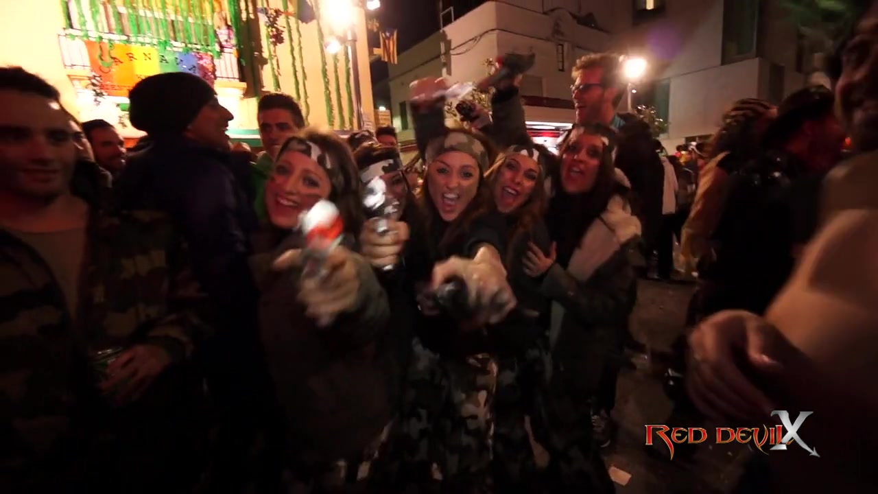 Carnaval de España. Sexo anal después de la fiesta.