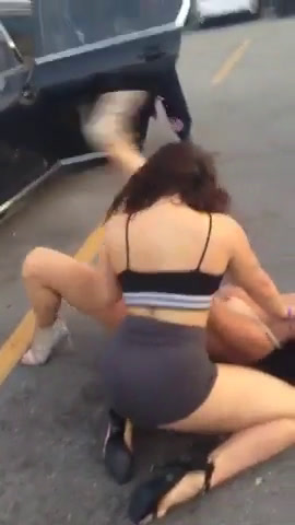 Lucha para ver el culo