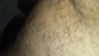 Se queja del caro trasero