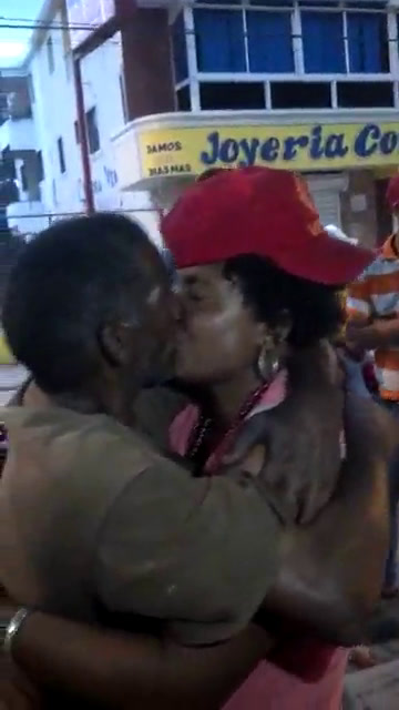 Sinopo borracho en la calle