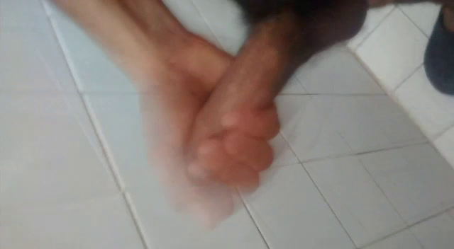 Esperando a una chica caliente